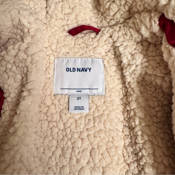 Old Navy toddler girls Sherpa maroon quilted winter fur hood parka jacket Sz 2T - Picture 4 of 4